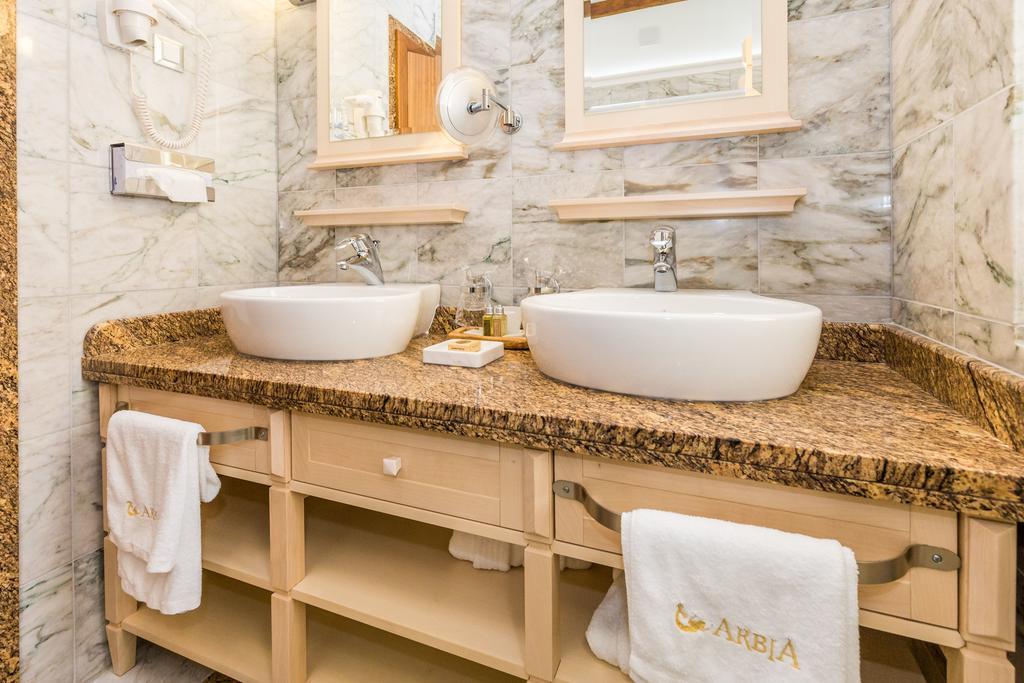 Villas Arbia Banjol Luaran gambar